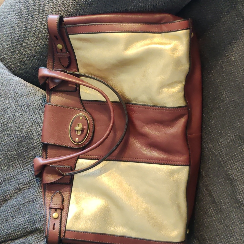 Nwt leather fossil weekender